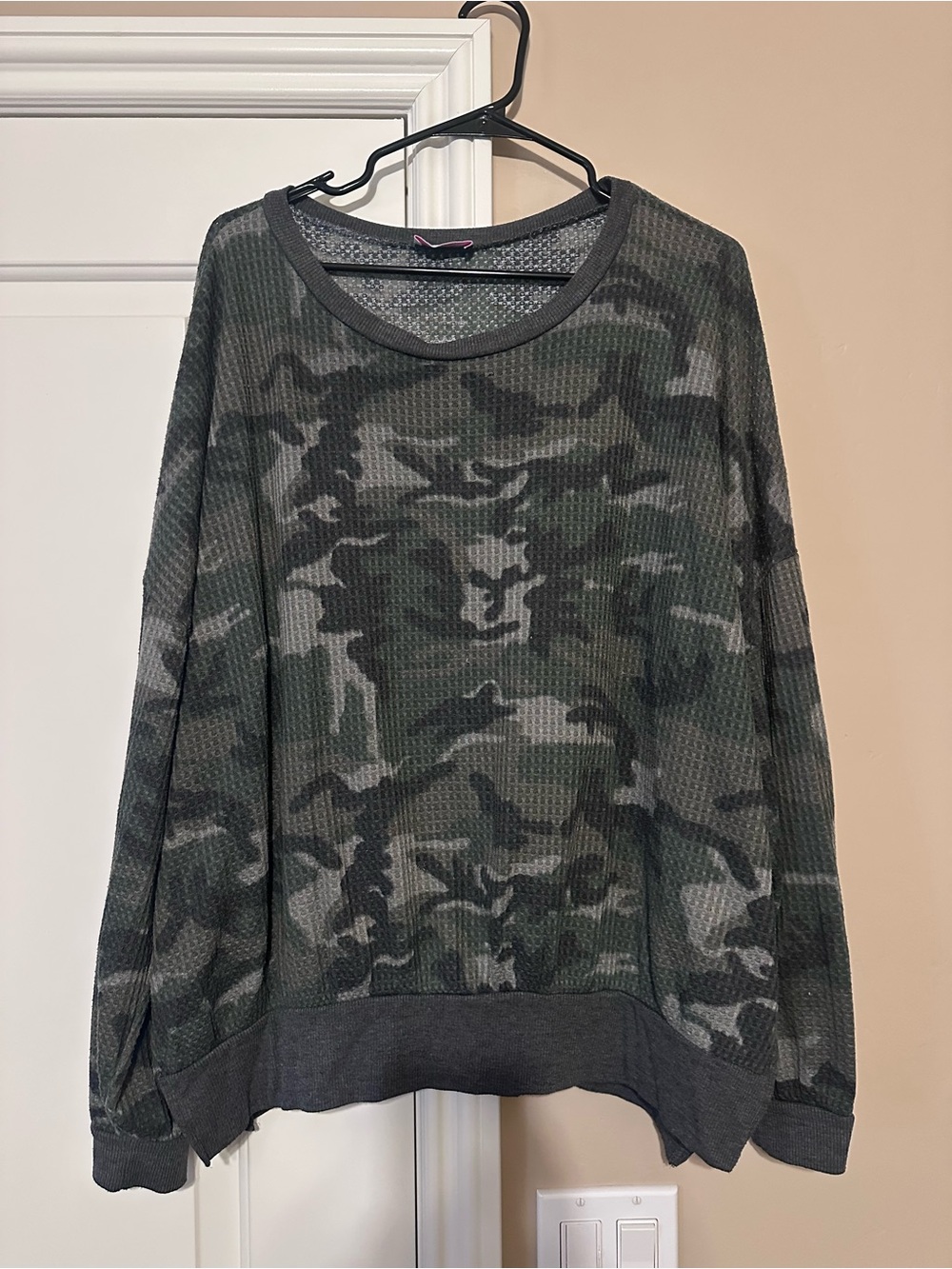 Pink Lily Gray Waffle Knit Thermal Pullover